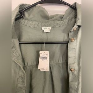 Aerie button up shirt